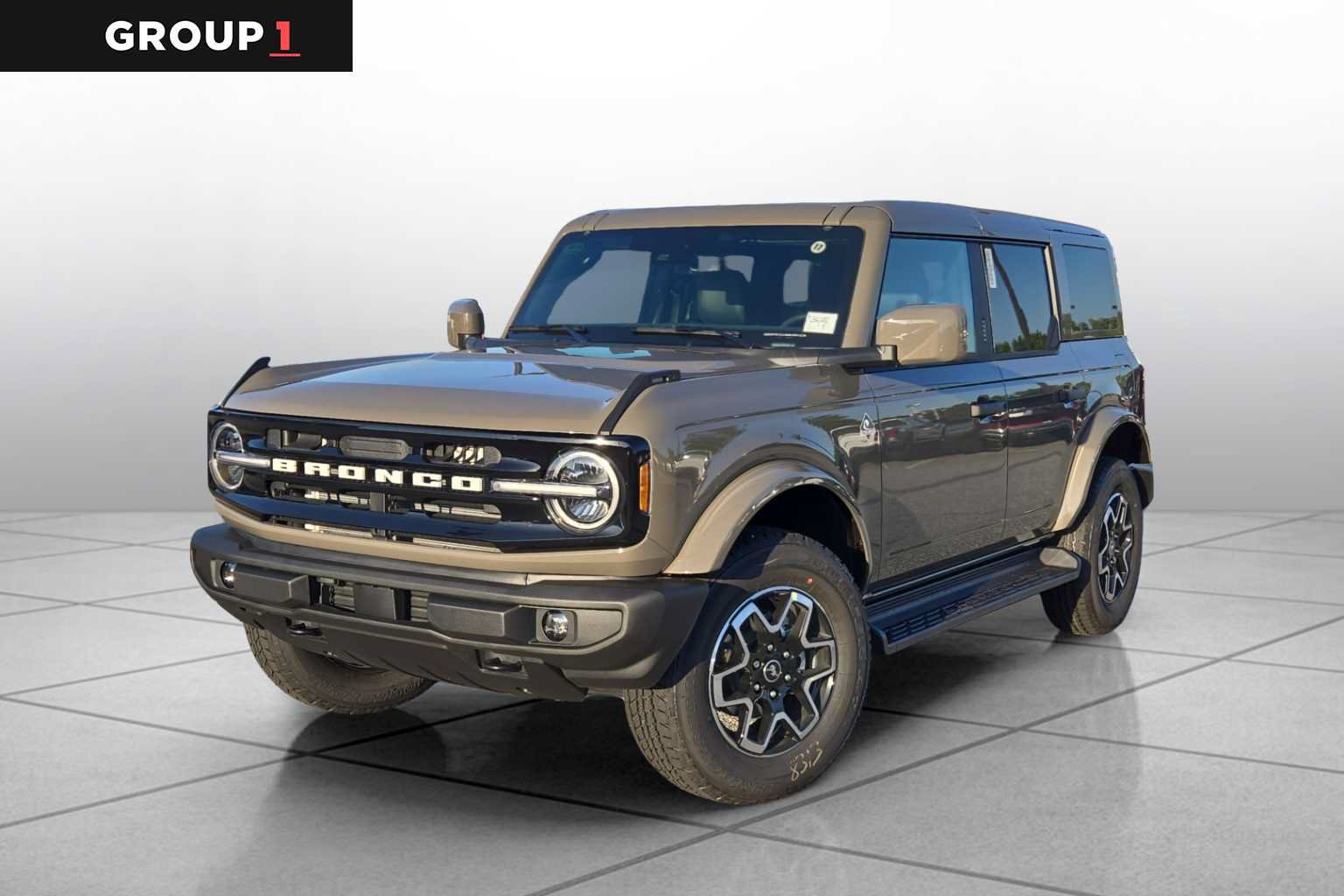 New 2026 Ford Bronco Outer Banks AWD/4WD image 1
