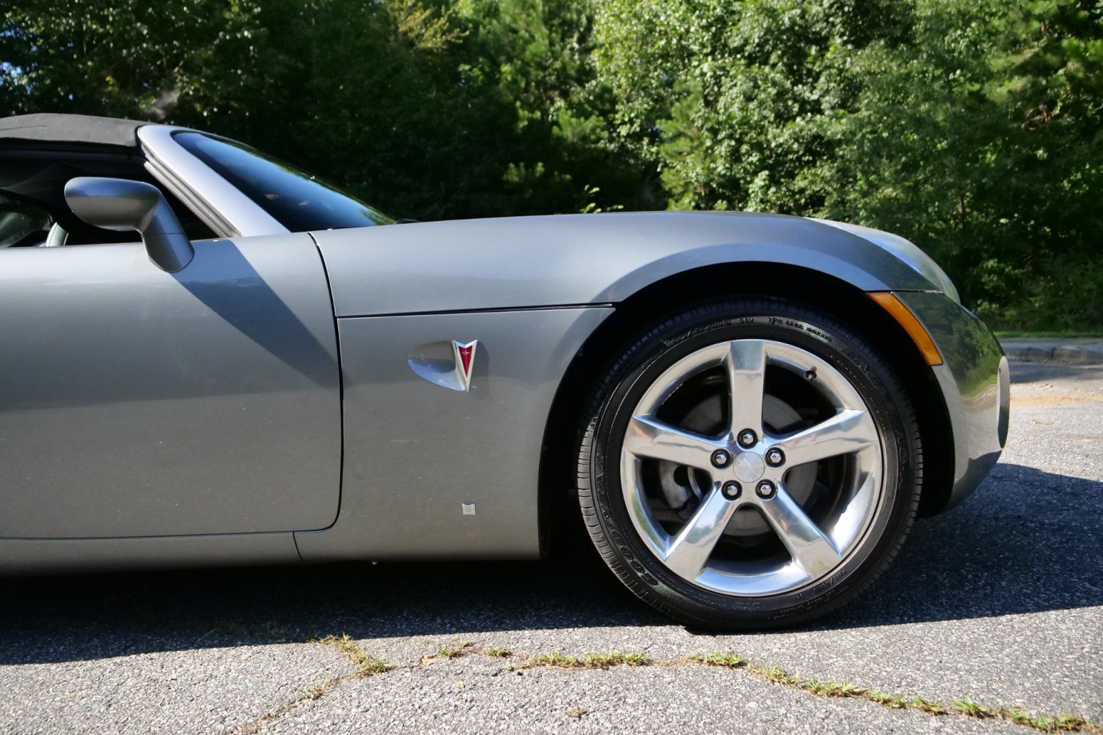 Used 2007 Pontiac Solstice Convertible w/ Premium Package RWD image 26