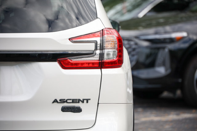 Used 2023 Subaru Ascent Onyx Edition AWD/4WD image 24