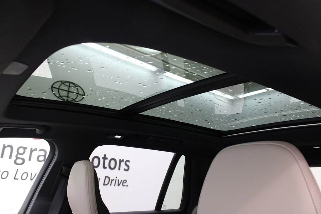 New 2026 Volvo XC90 B6 Plus w/ Protection Package image 13