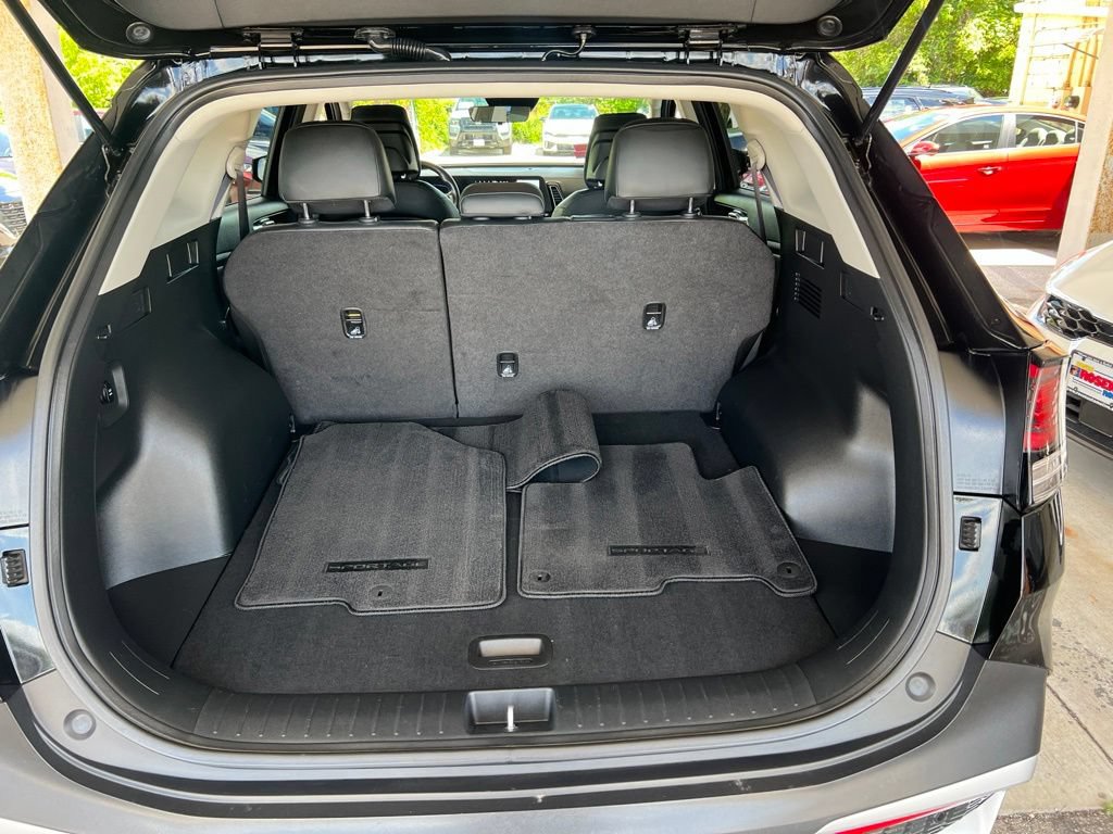 Certified 2024 Kia Sportage EX FWD image 11