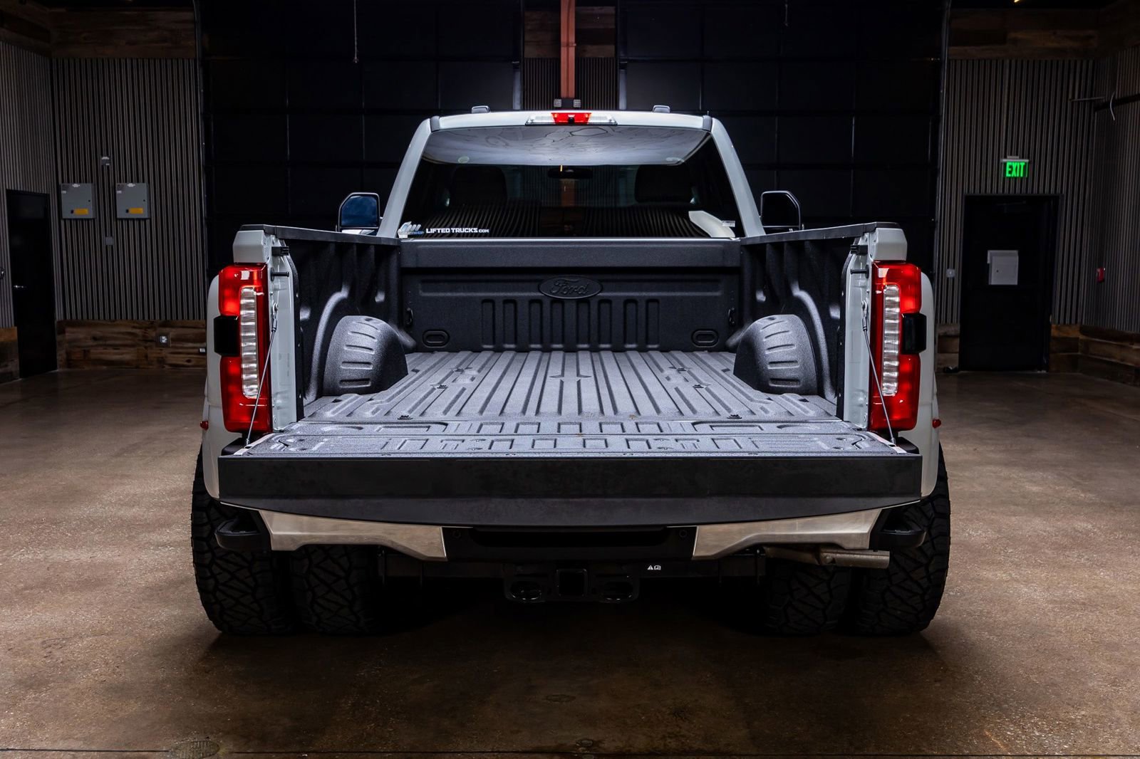 Used 2026 Ford F350 XLT image 9