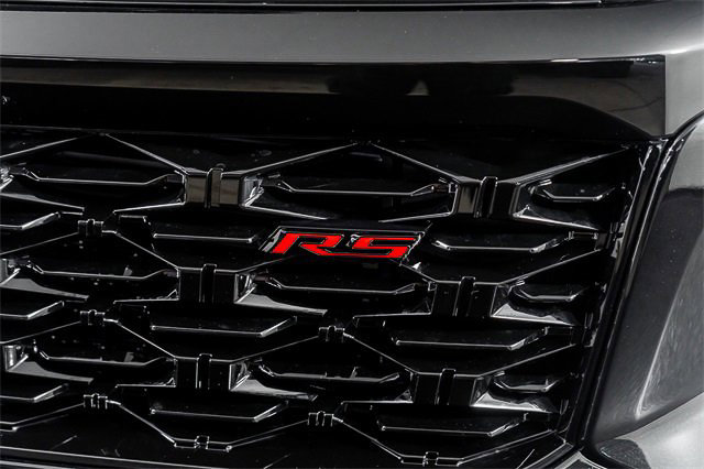 Used 2026 Chevrolet Traverse RS image 31