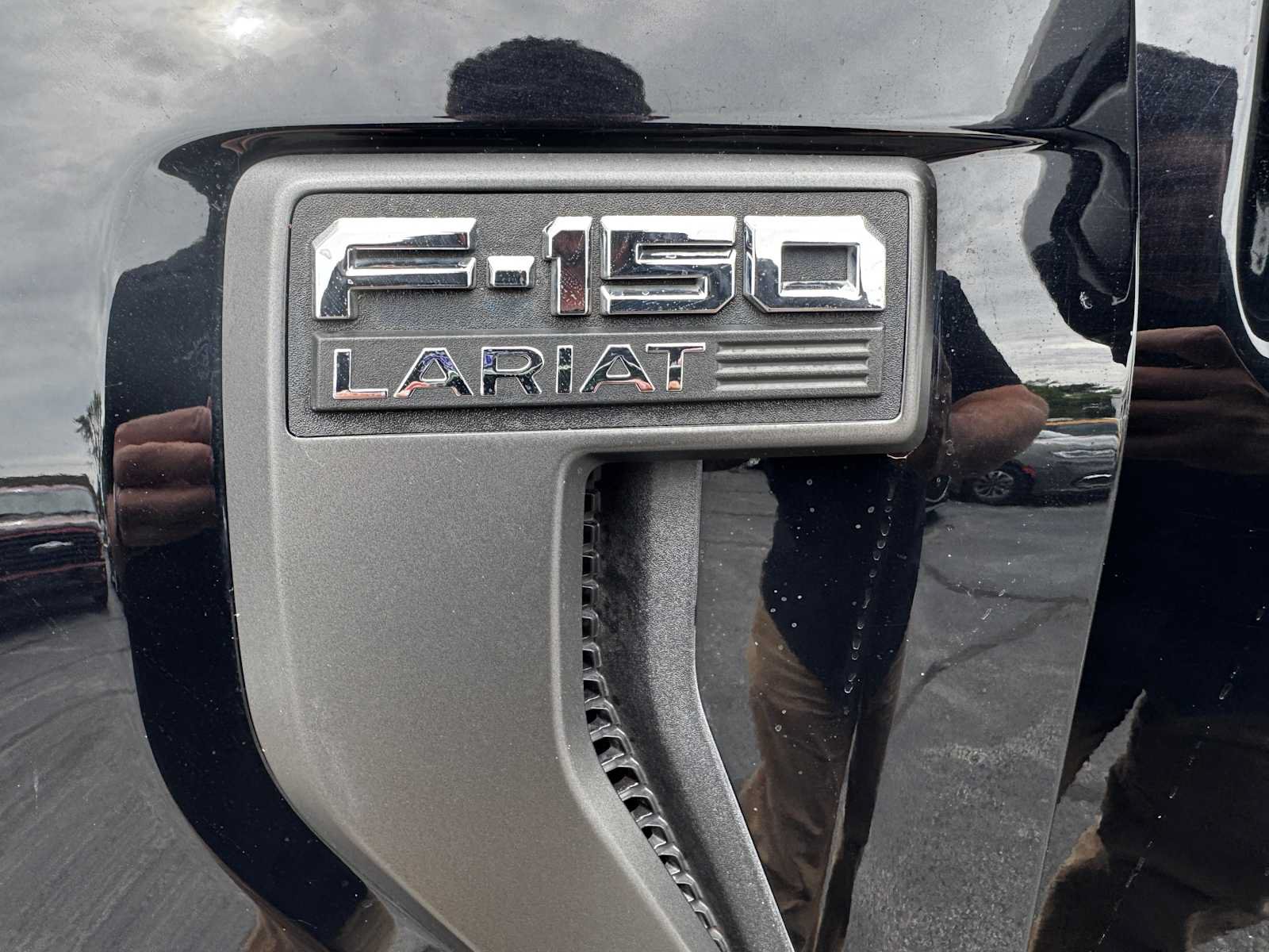 Used 2022 Ford F150 Lariat w/ Equipment Group 502A High AWD/4WD image 35