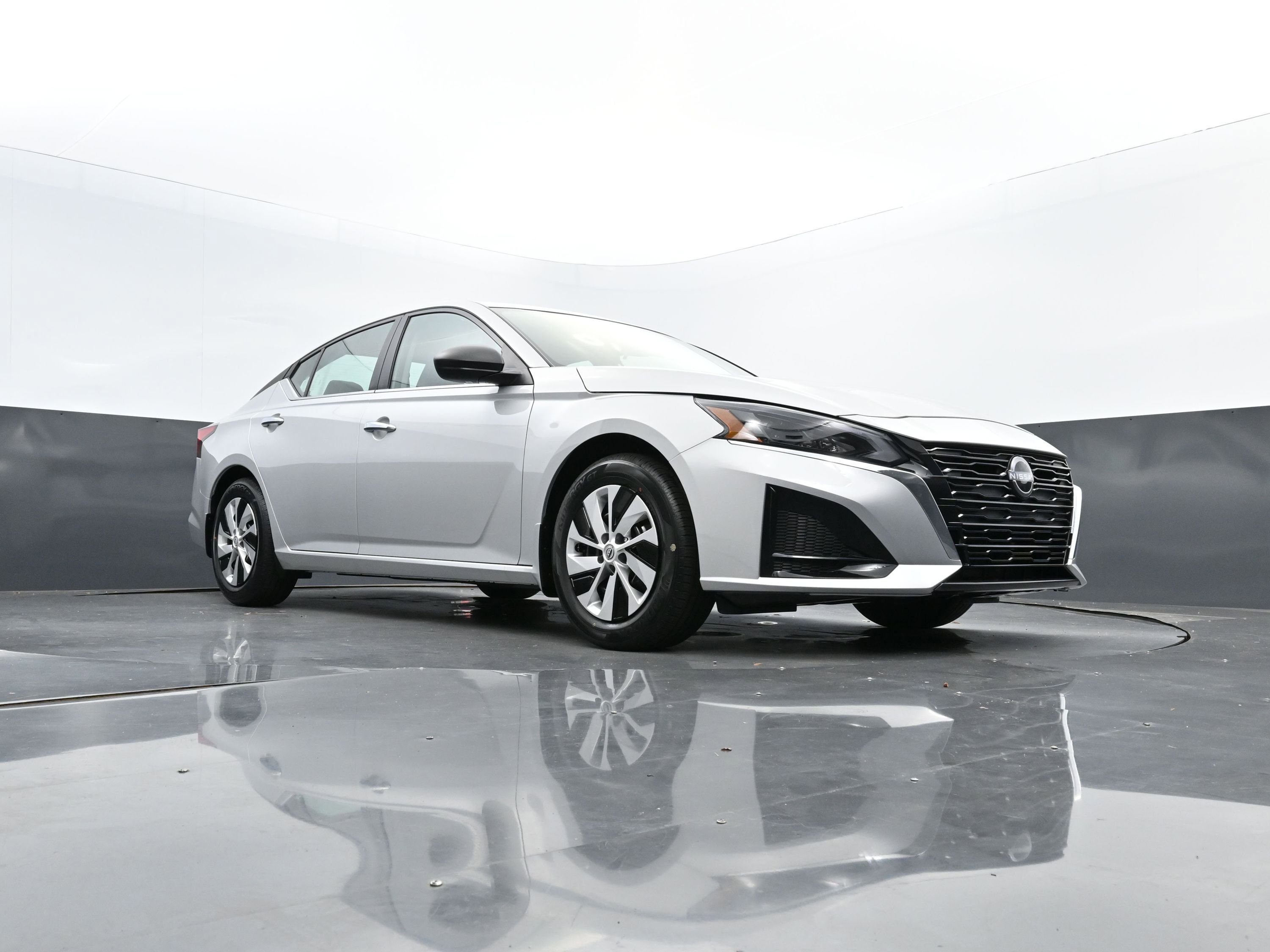 New 2025 Nissan Altima 2.5 S image 35
