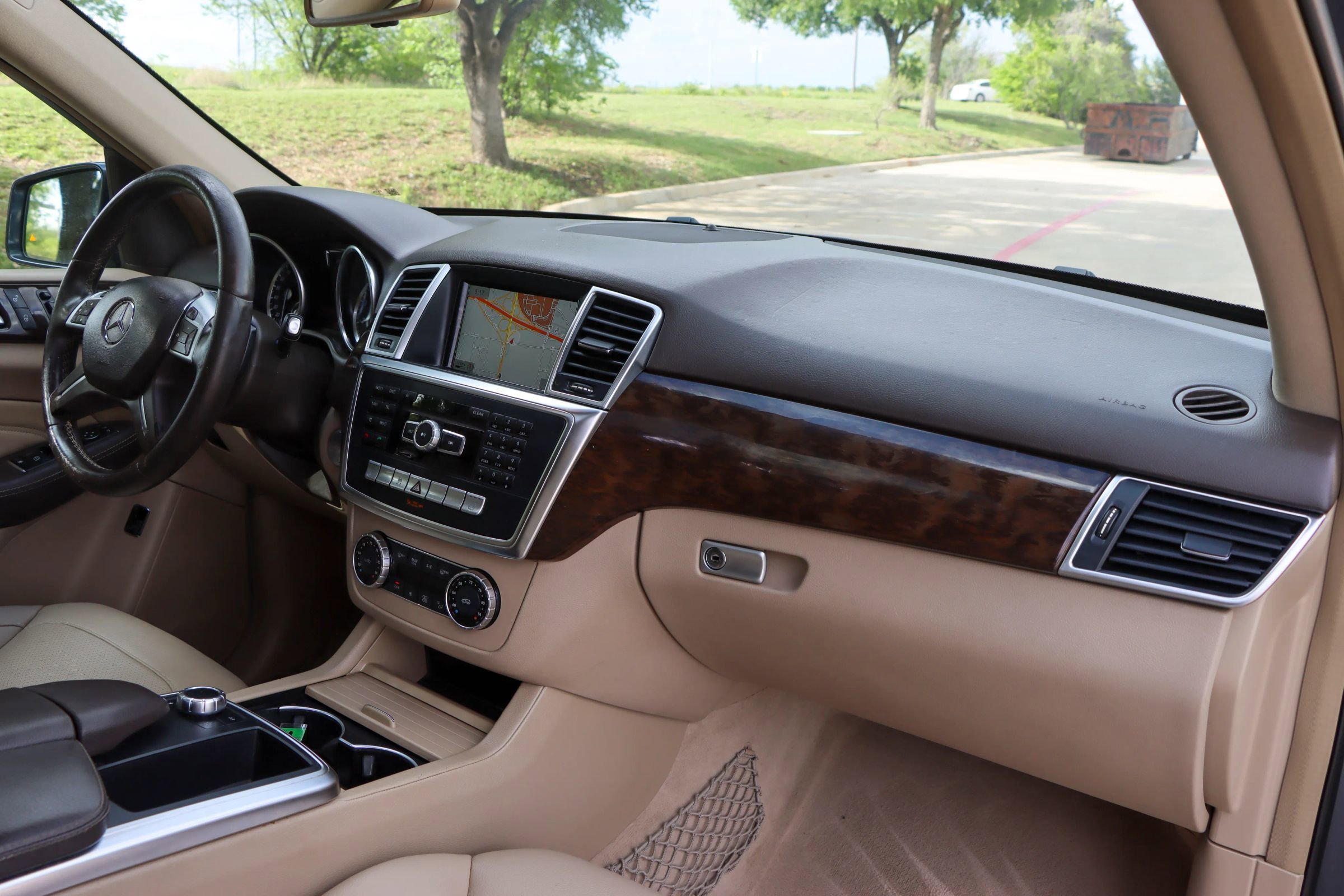 Used 2015 Mercedes-Benz ML 350 2WD w/ Premium 1 Package image 23