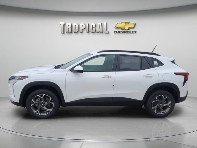 New 2026 Chevrolet Trax LT w/ Driver Confidence Package image 2