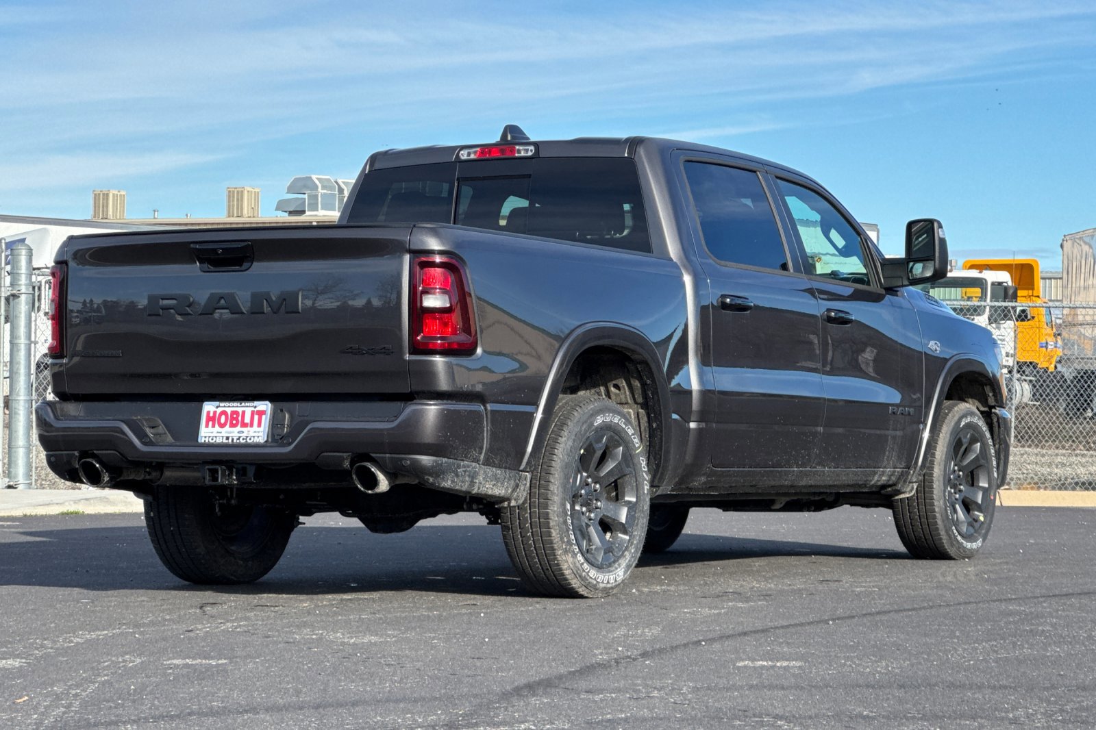 New 2026 RAM 1500 4x4 Crew Cab image 3