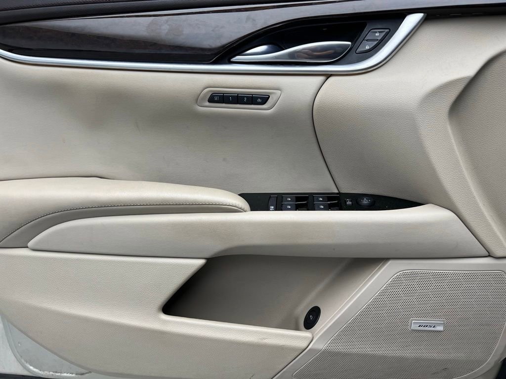 Used 2014 Cadillac XTS Luxury FWD image 15