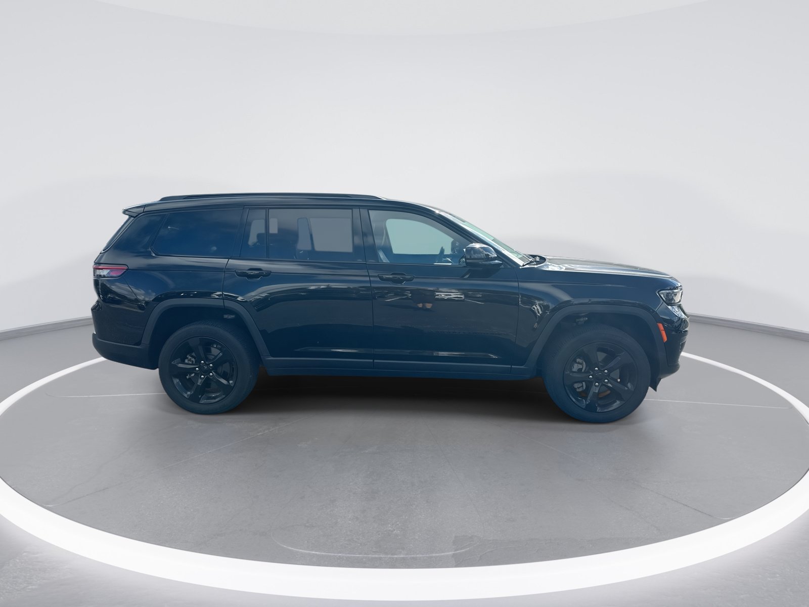 Used 2023 Jeep Grand Cherokee L Laredo AWD/4WD image 10