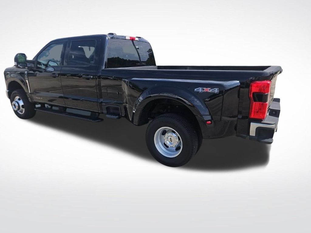 Used 2024 Ford F350 XLT w/ 360-Degree Camera Package AWD/4WD image 4