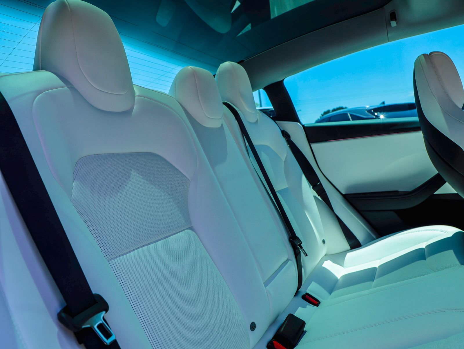 Used 2025 Tesla Model 3 Performance image 12