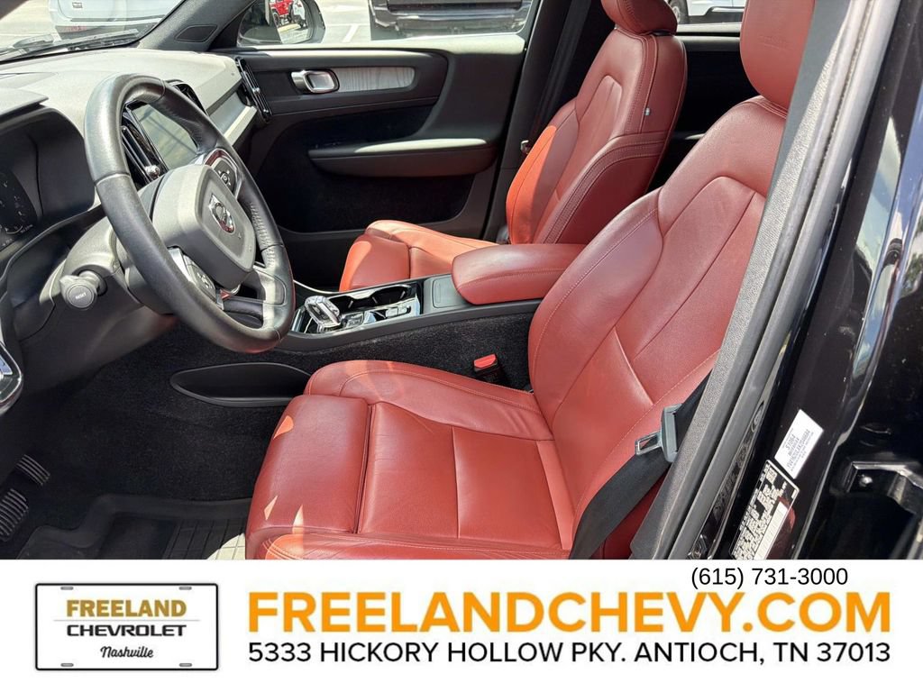 Used 2019 Volvo XC40 T5 Inscription AWD/4WD image 21