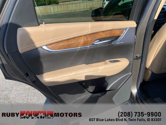 Used 2020 Cadillac XT5 Premium Luxury w/ Platinum Package AWD/4WD image 28