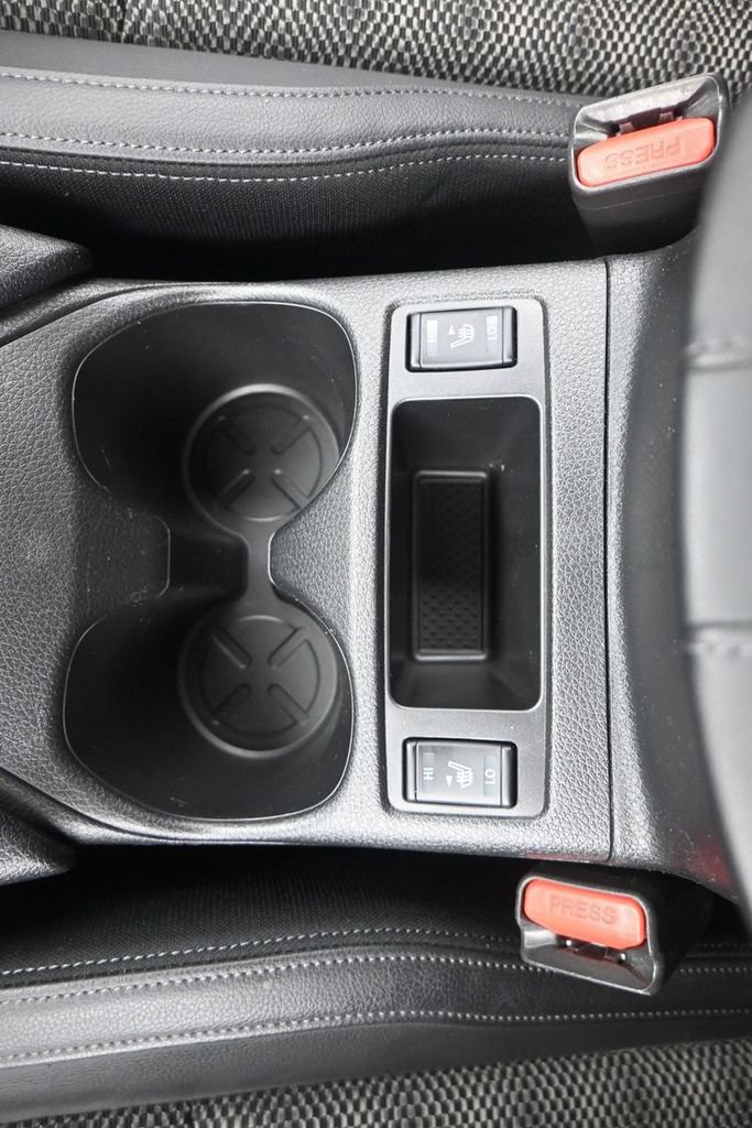 Used 2022 Nissan Rogue Sport SV w/ Technology Package FWD image 13