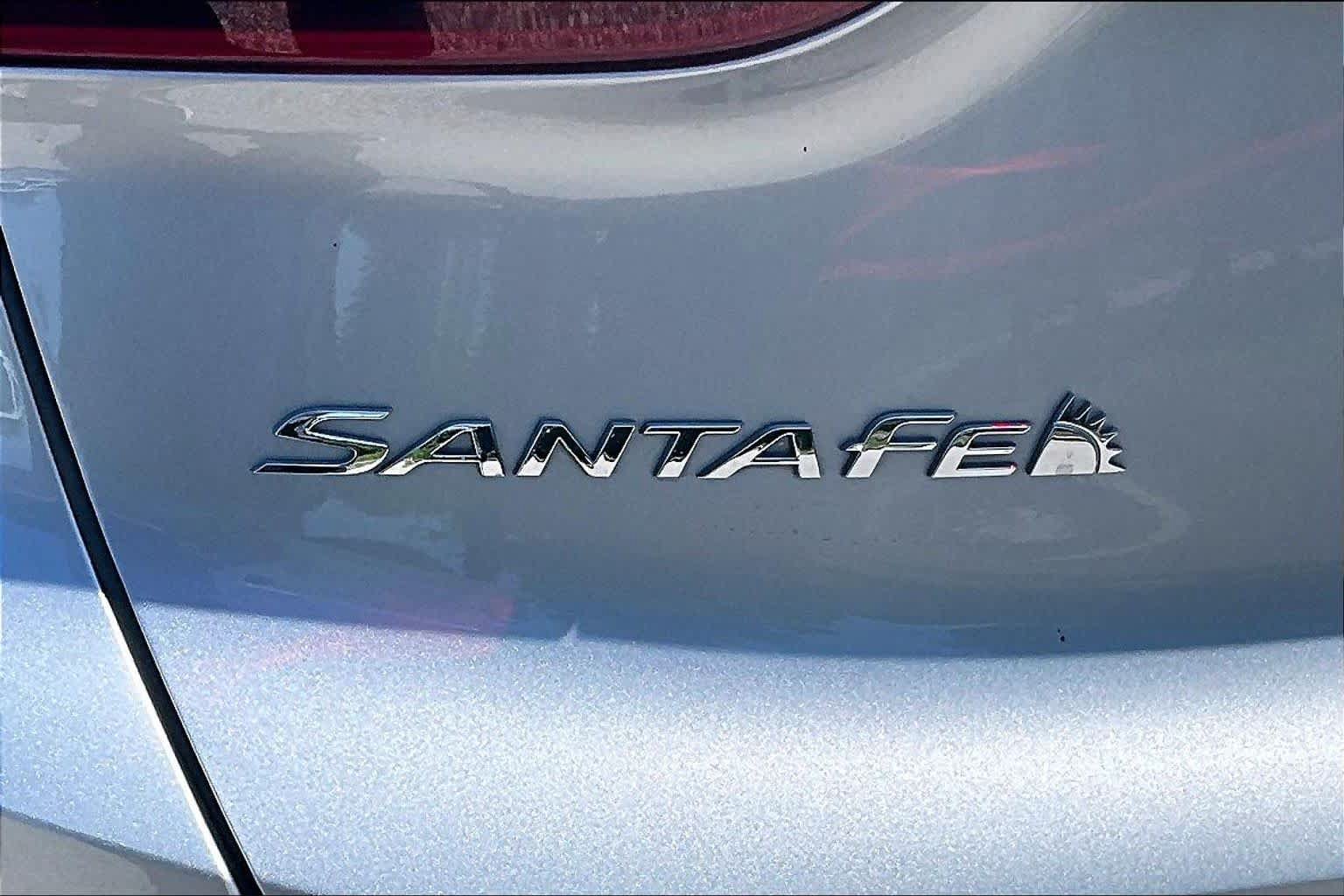 Used 2022 Hyundai Santa Fe XRT w/ Winter Weather Package AWD/4WD image 29