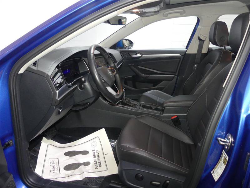 Used 2024 Volkswagen Jetta SE FWD image 21