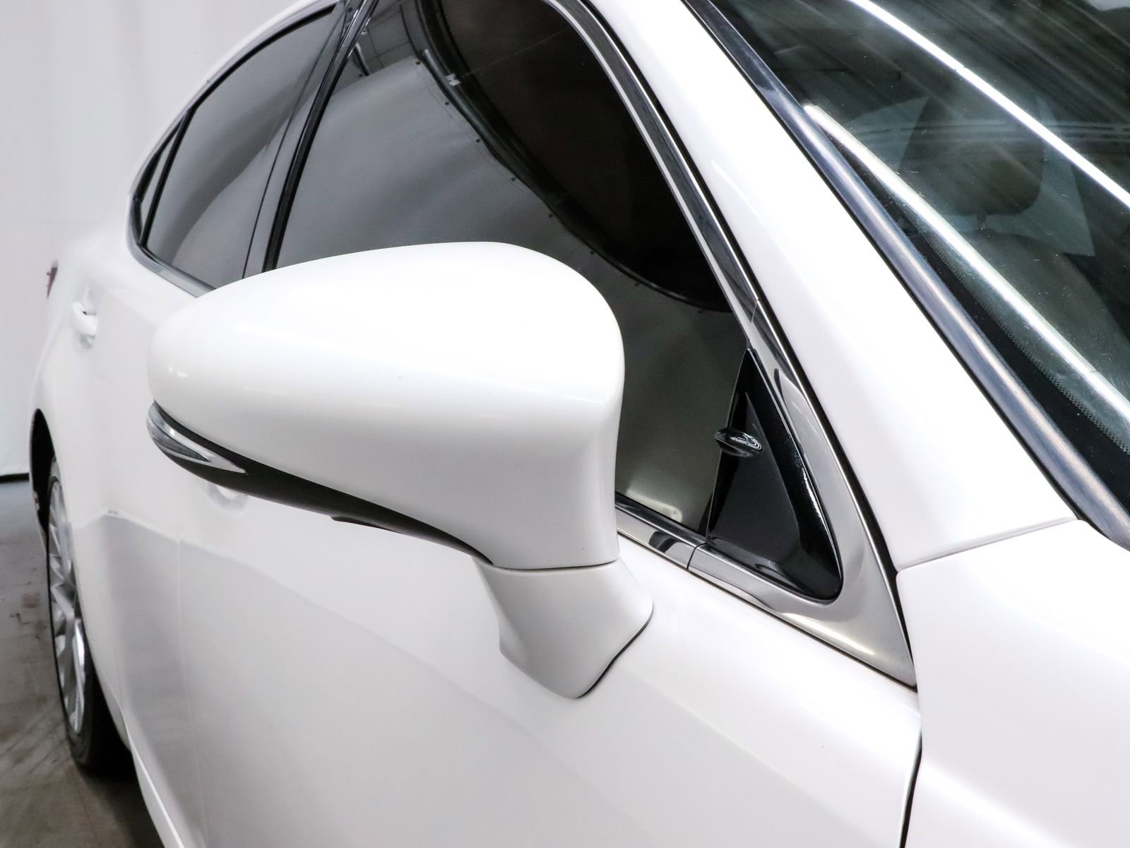 Used 2016 Lexus ES 350 w/ Luxury Package w/Wood Trim image 51