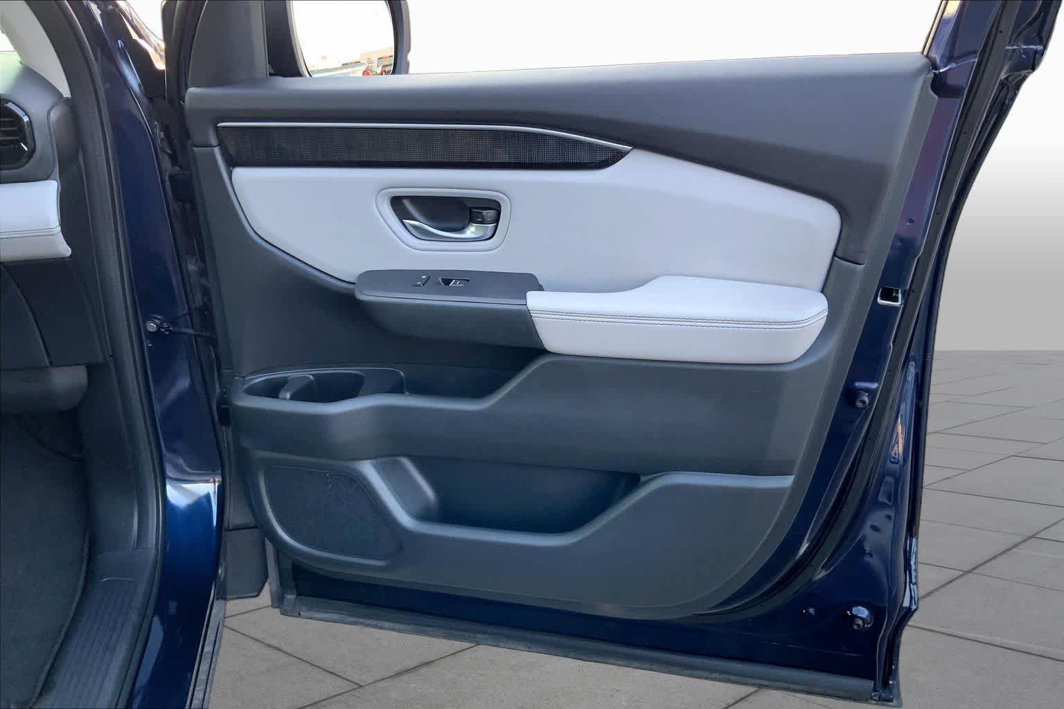 Used 2023 Honda Pilot Elite image 22