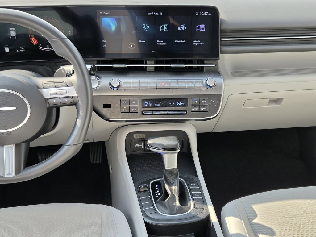 Used 2025 Hyundai Kona SEL FWD image 16