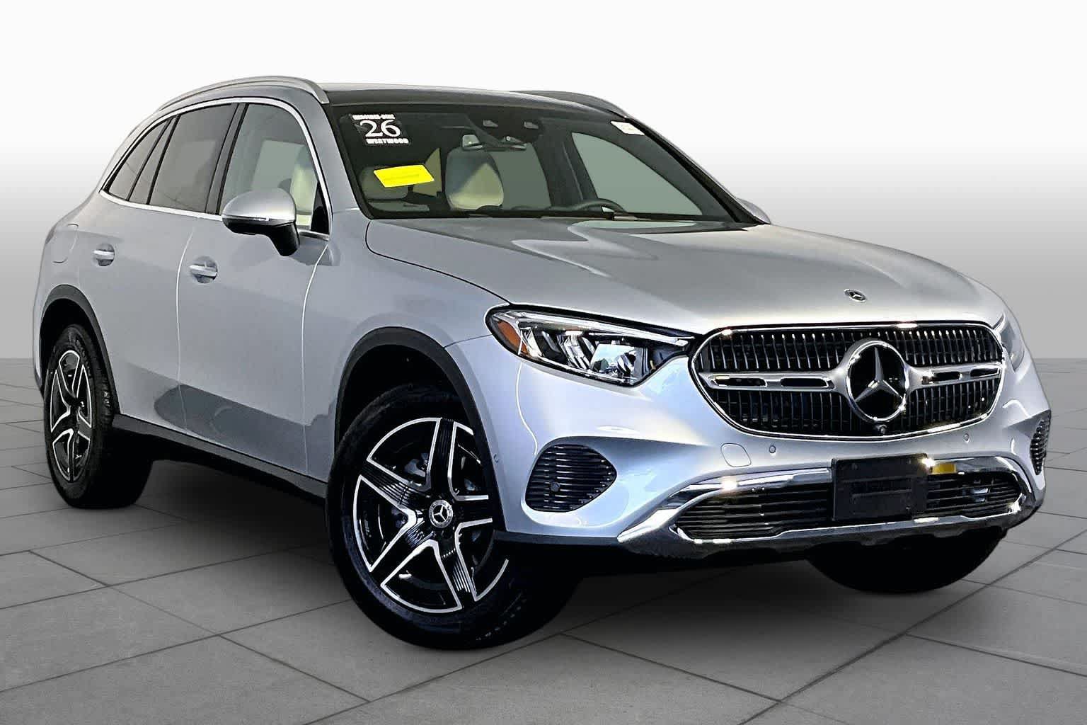 Used 2026 Mercedes-Benz GLC 300 4MATIC image 3