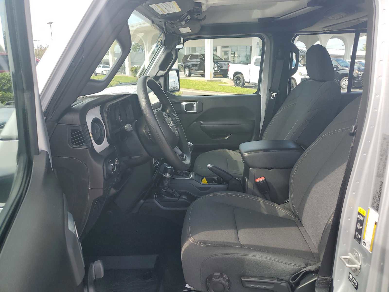 Used 2024 Jeep Gladiator Sport image 13