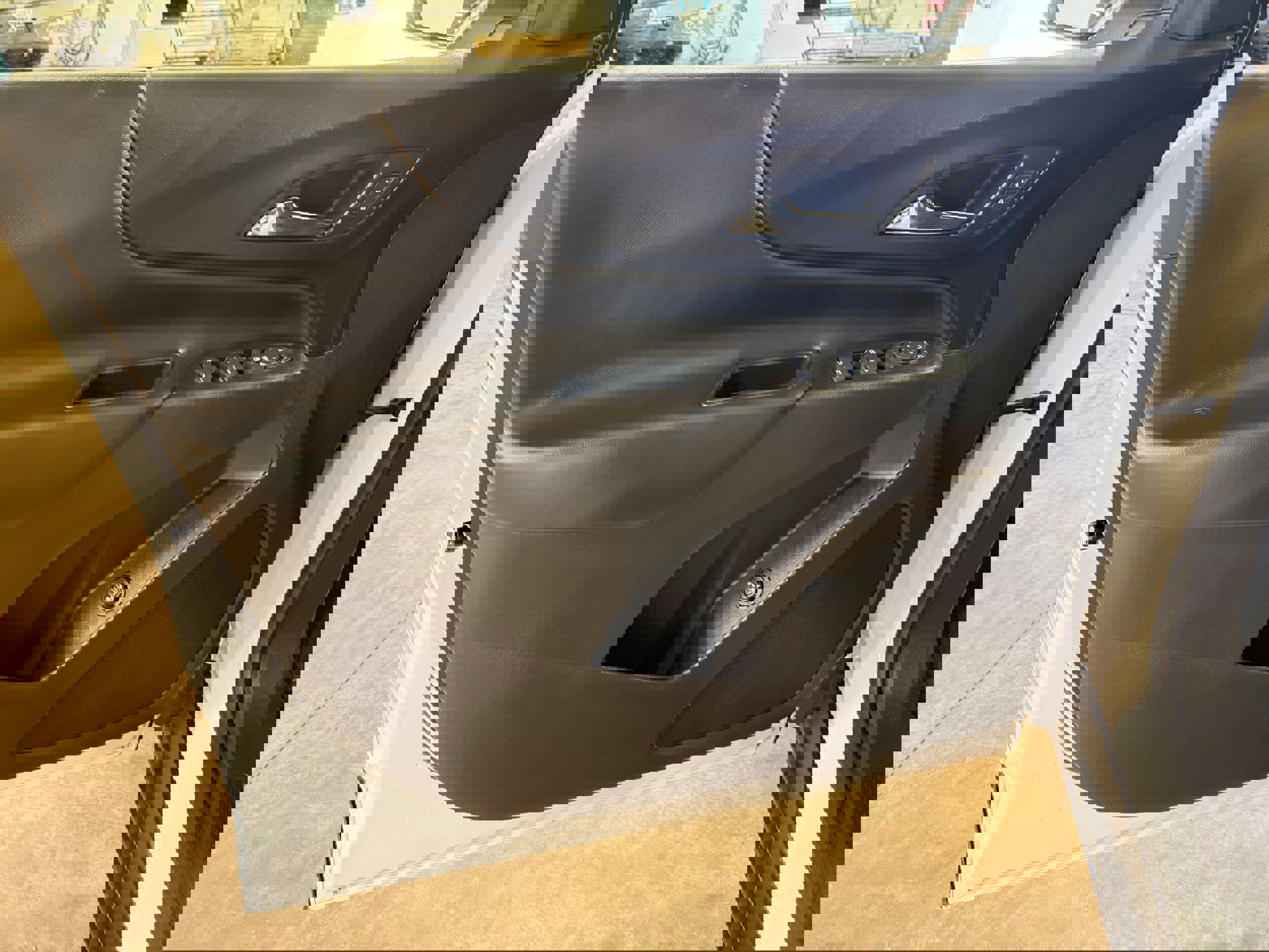 Used 2022 Chevrolet Equinox LT image 38