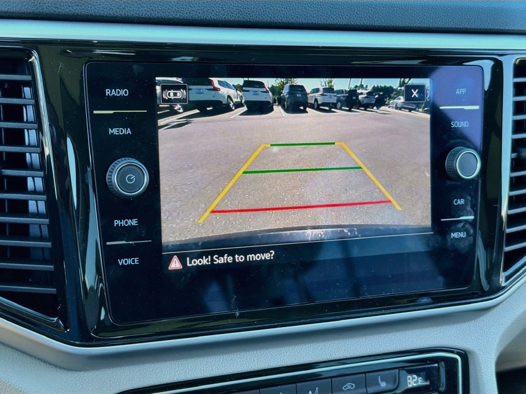 Used 2023 Volkswagen Atlas SE w/ Panoramic Sunroof Package AWD/4WD image 14