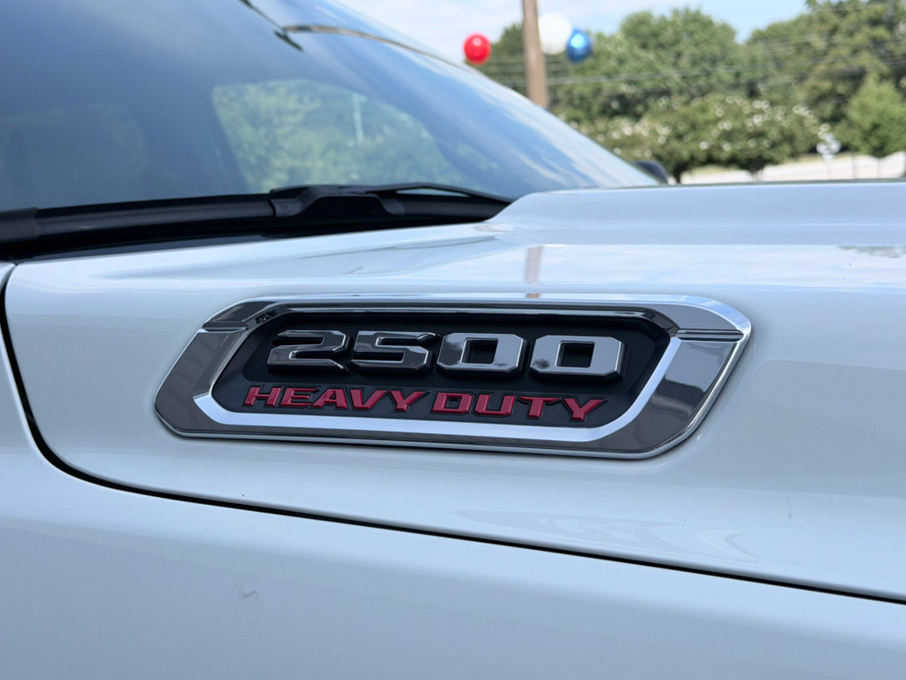 Used 2024 RAM 2500 Tradesman w/ Chrome Appearance Group AWD/4WD image 9