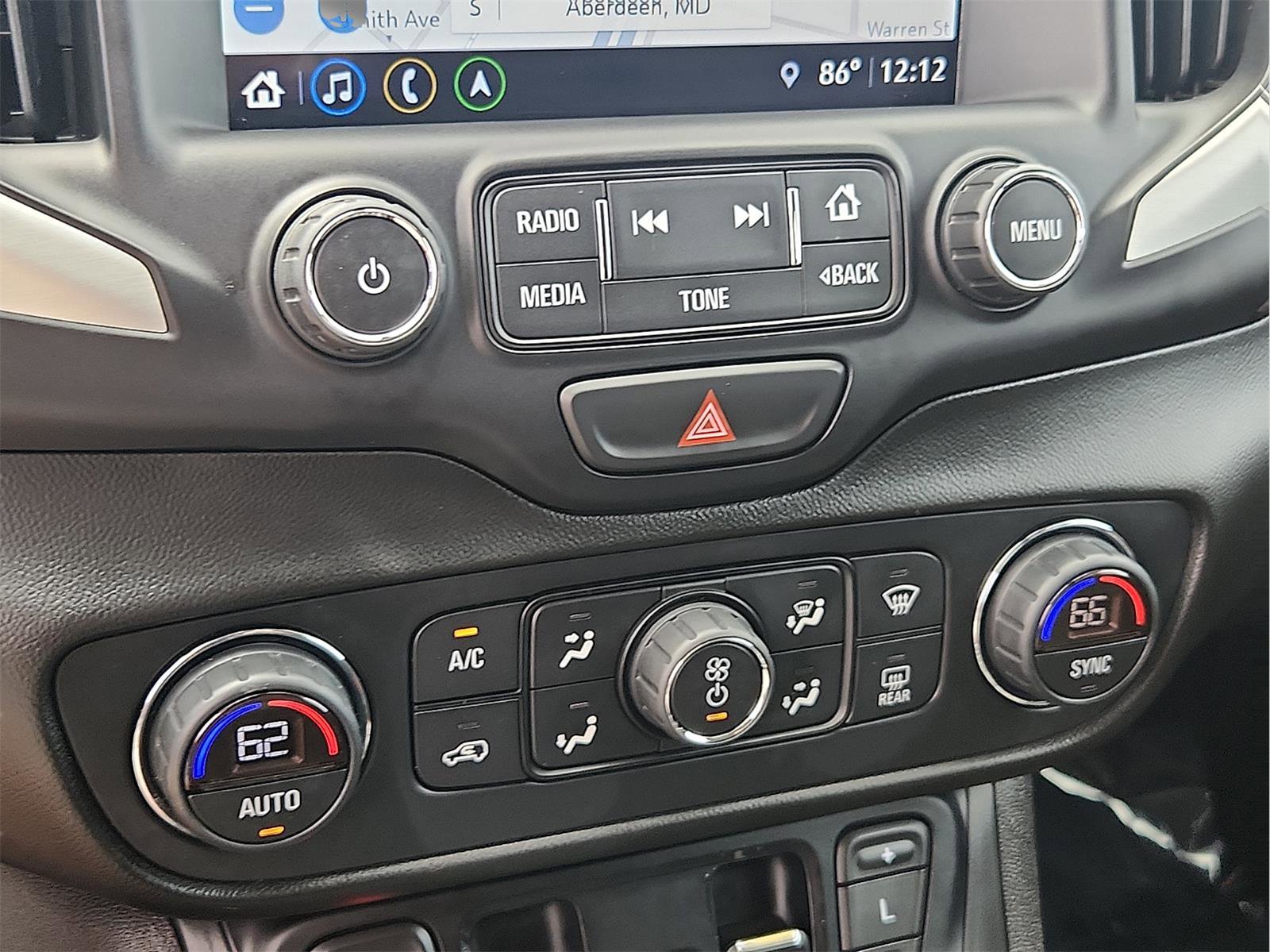 Used 2018 GMC Terrain SLE w/ Driver Convenience Package image 13