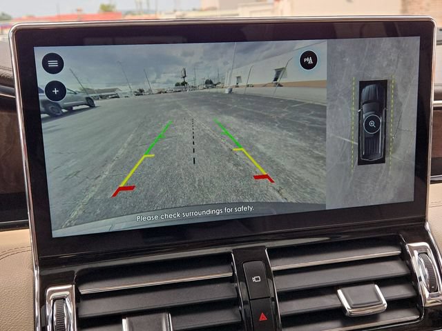 Used 2023 Lincoln Navigator Reserve w/ Monochromatic Package RWD image 17