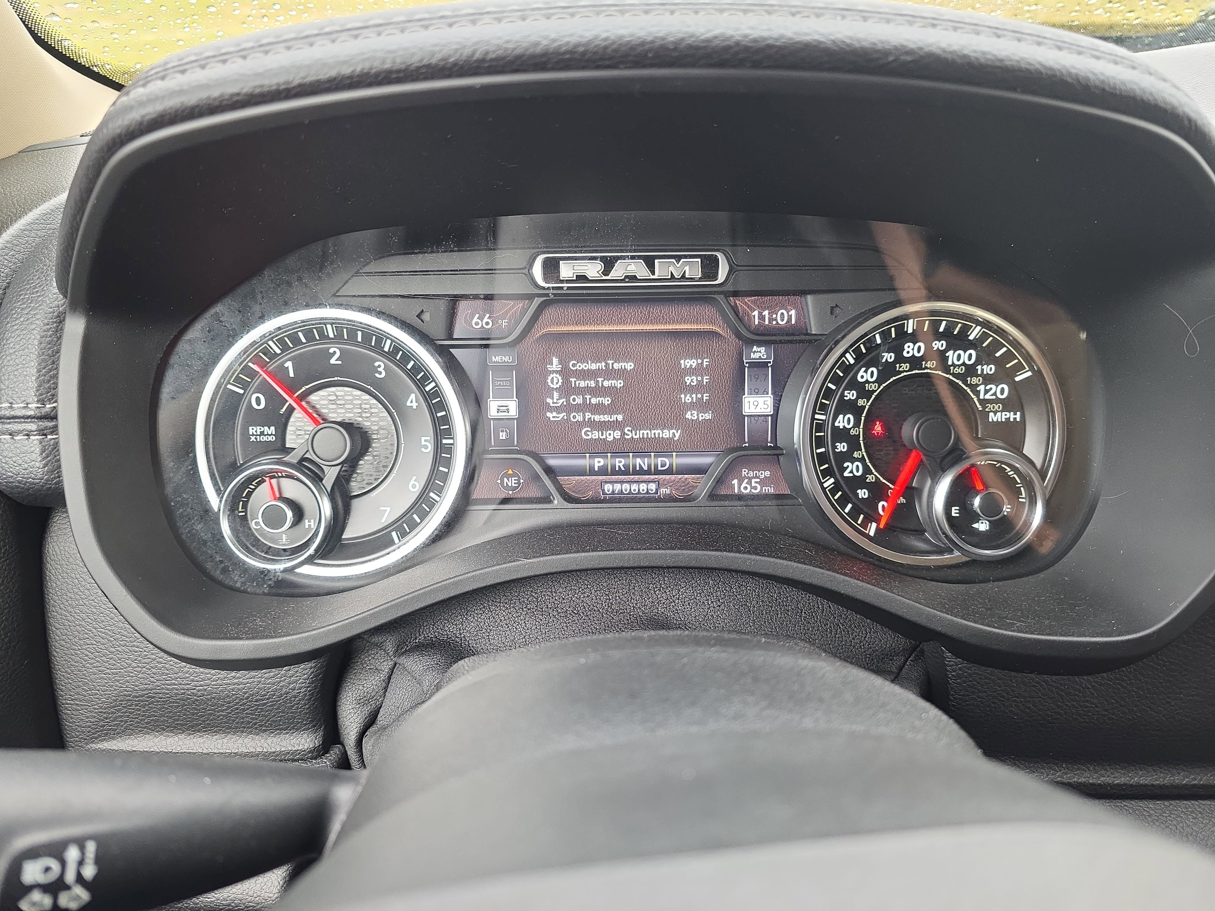 Used 2019 RAM 1500 Laramie AWD/4WD image 16