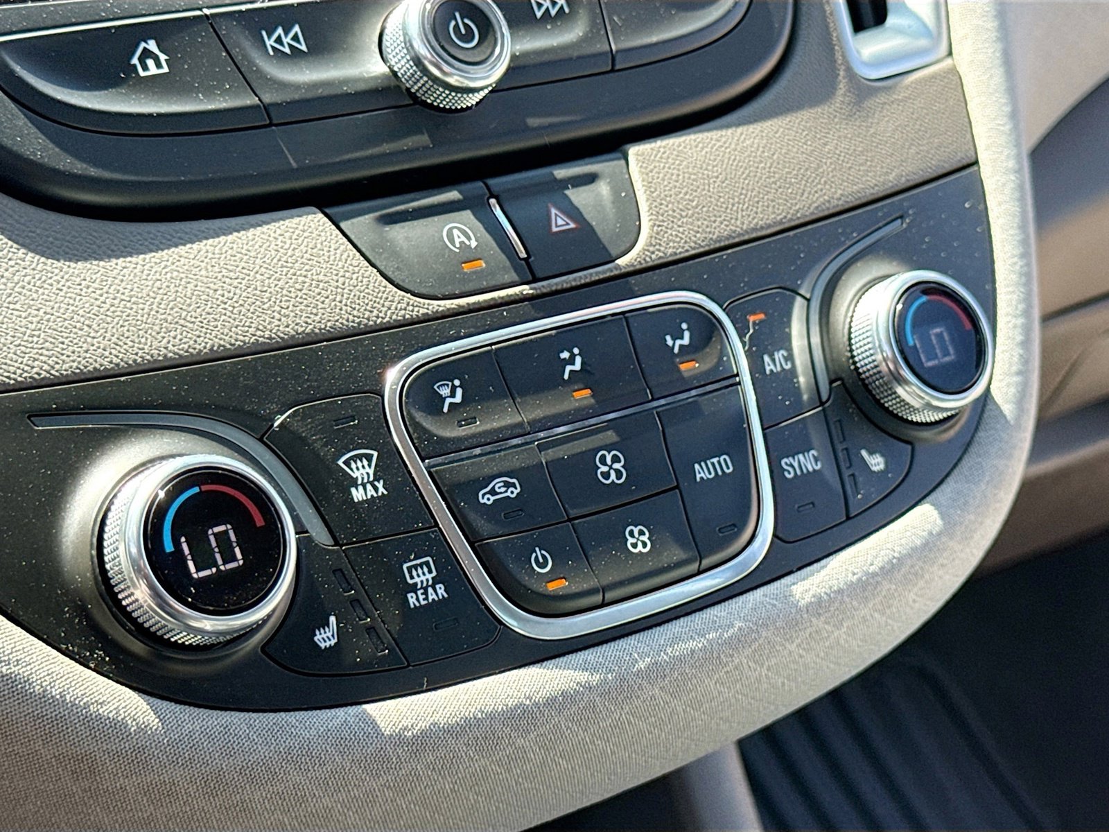 Used 2023 Chevrolet Malibu LT FWD image 10
