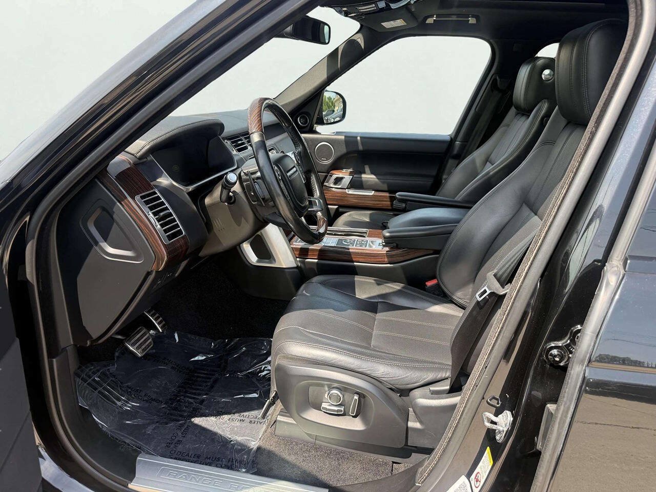 Used 2016 Land Rover Range Rover Supercharged AWD/4WD image 10