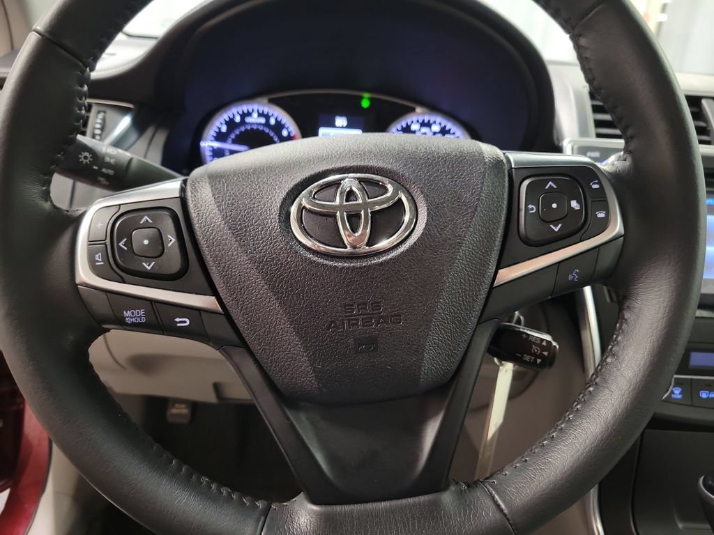 Used 2017 Toyota Camry XLE FWD image 19