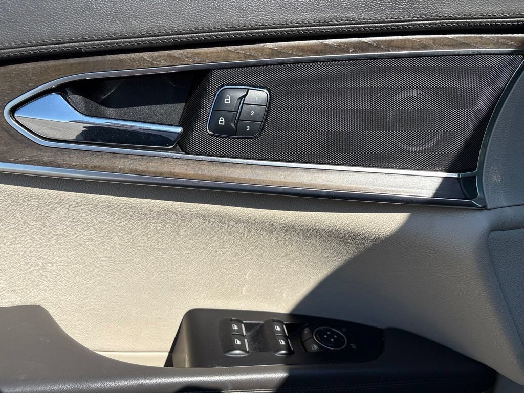 Used 2018 Lincoln MKX Select w/ Lincoln MKX Climate Package AWD/4WD image 10