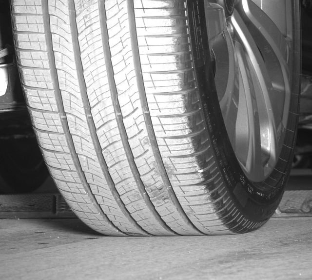 Certified 2025 Land Rover Range Rover SV image 32