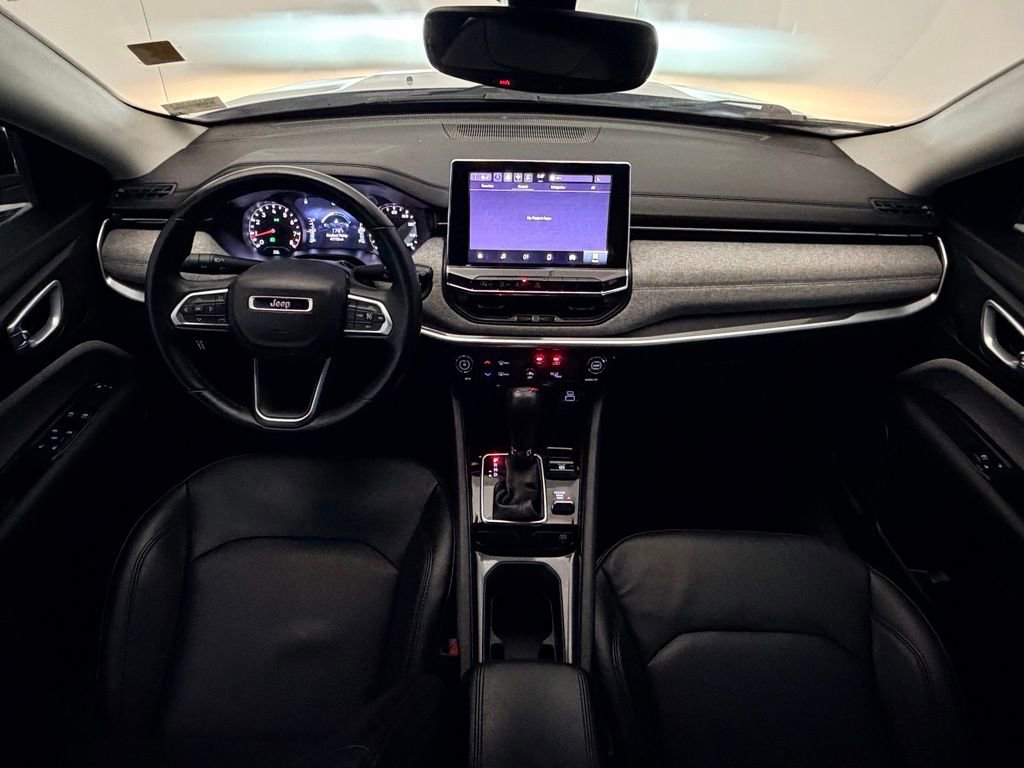 Used 2022 Jeep Compass Latitude image 16