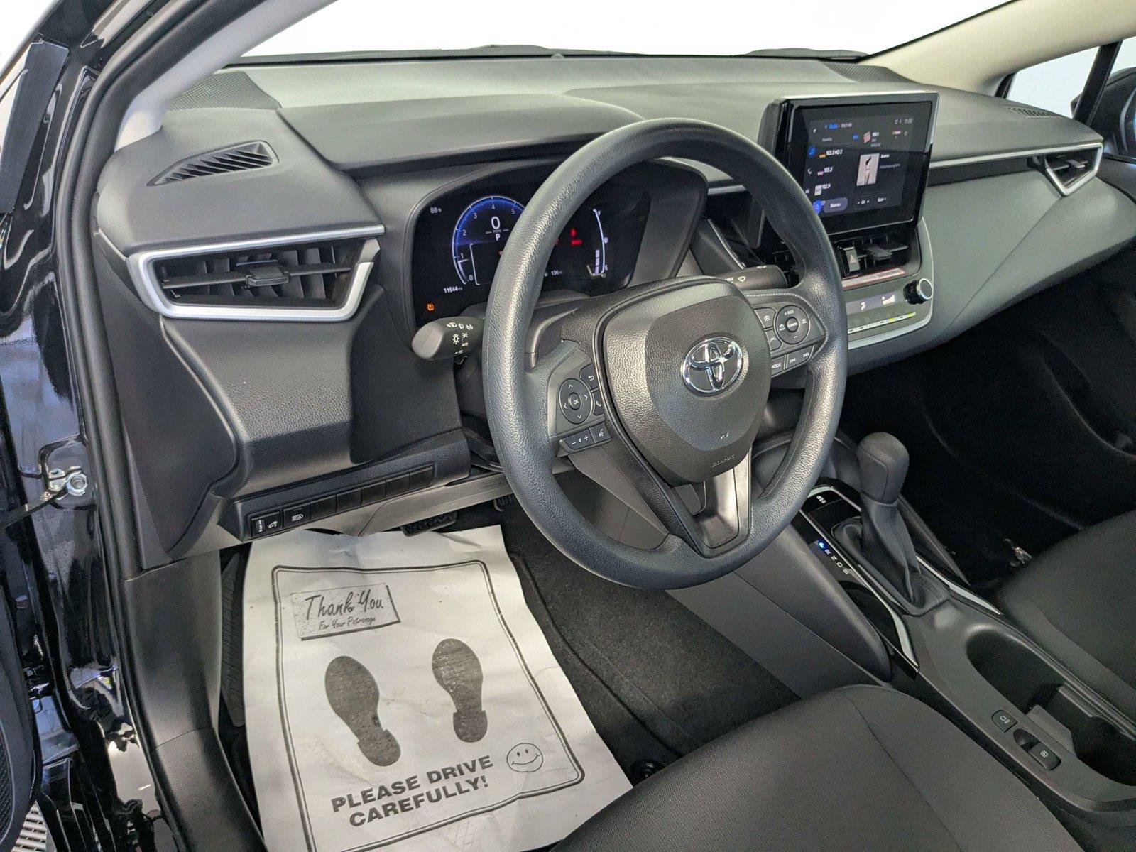 Used 2026 Toyota Corolla LE FWD image 12