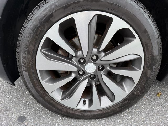 Used 2017 Buick Encore Essence FWD image 29