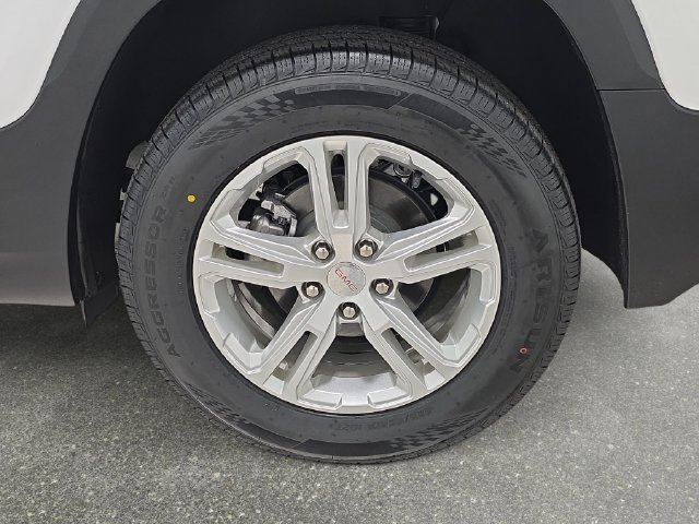 Used 2023 GMC Terrain SLE w/ Driver Convenience Package AWD/4WD image 30
