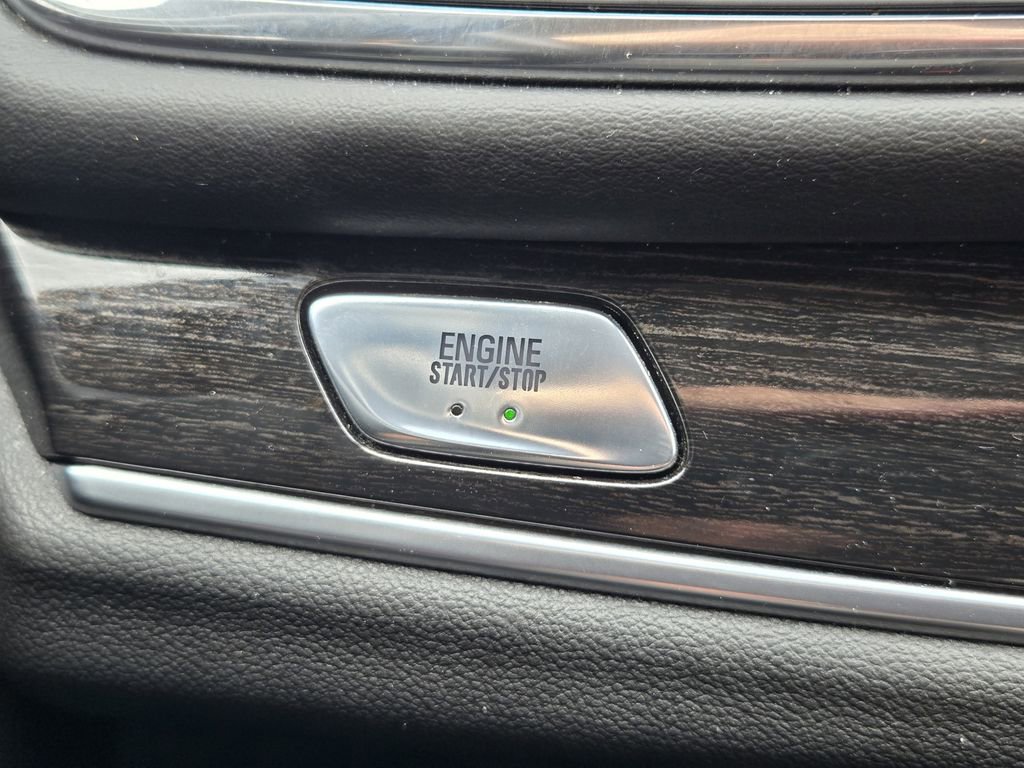 Used 2021 Buick Enclave Avenir w/ Avenir Technology Package FWD image 20