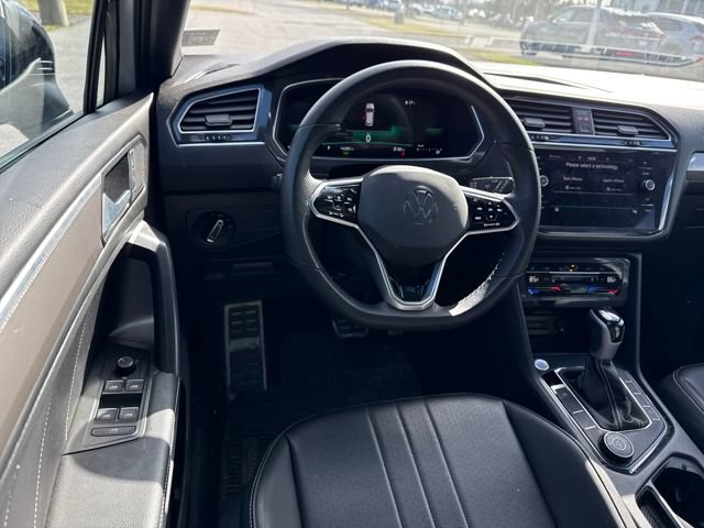 Used 2024 Volkswagen Tiguan SE R-Line image 19