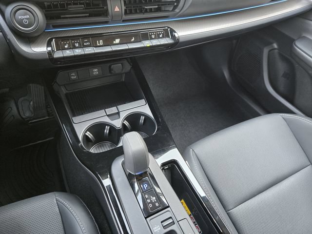 Used 2025 Toyota Prius Limited w/ Limited Premium Package FWD image 13