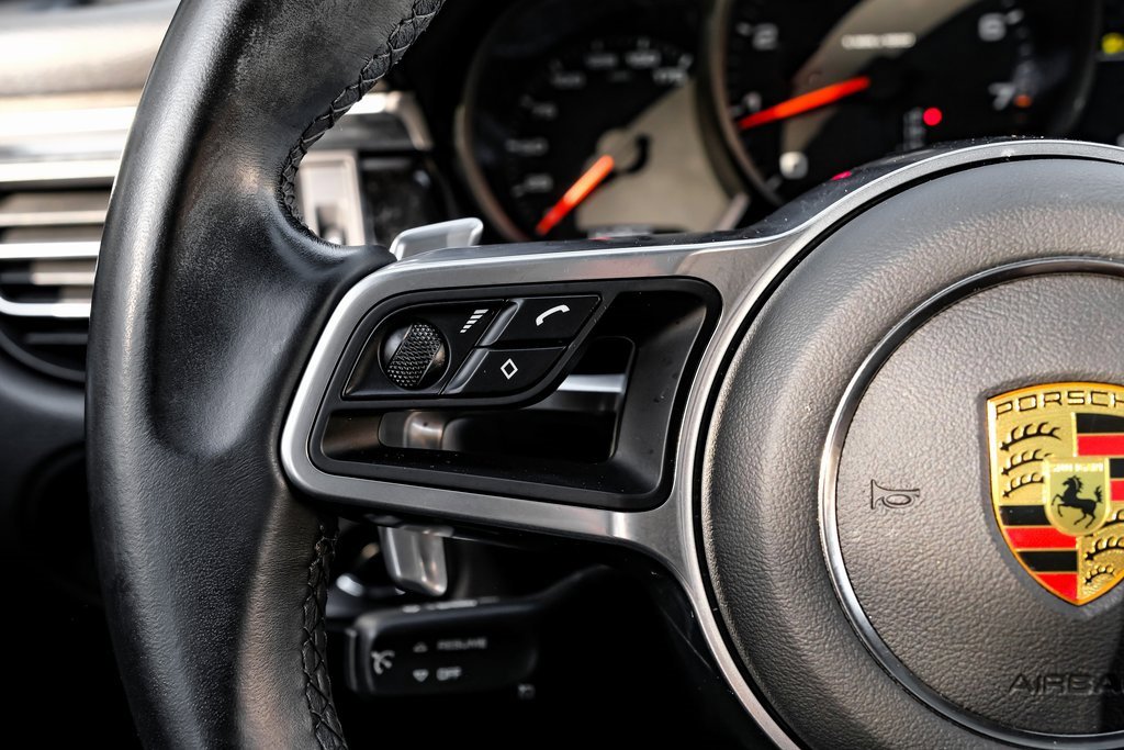 Used 2021 Porsche Macan image 18