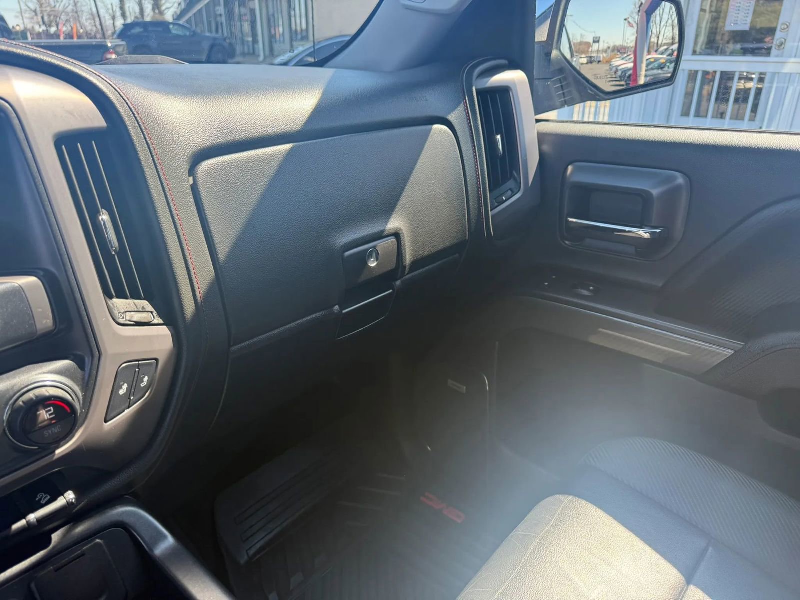 Used 2016 GMC Sierra 1500 SLT w/ All-Terrain Package image 31