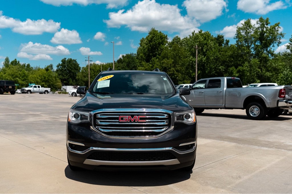 Used 2017 GMC Acadia SLE w/ Driver Alert Package I FWD image 2