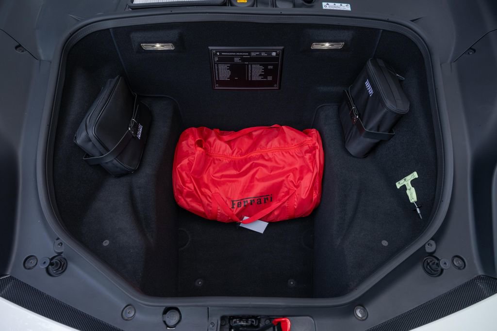Used 2018 Ferrari 488 Spider RWD image 12