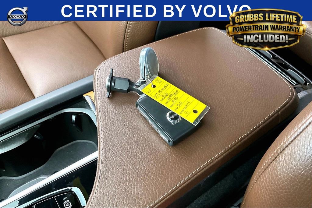 Used 2021 Volvo XC90 T6 Momentum w/ Climate Package AWD/4WD image 13