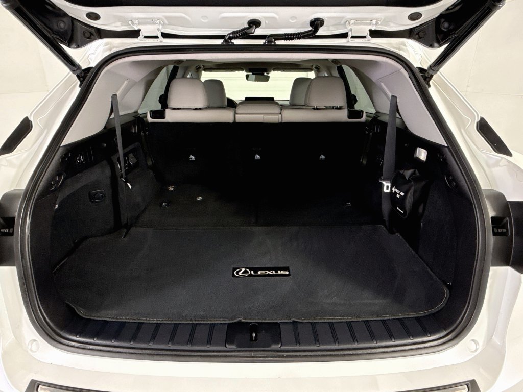 Used 2020 Lexus RX 350L FWD w/ Premium Package image 27